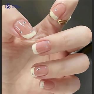 Shop nails vùng Elwood Vic 3184 cần thợ có kinh nghiệm