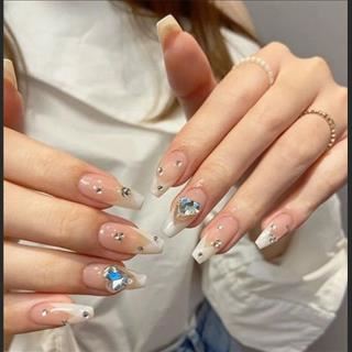 Shop nail ở Westfieldsouthland cần thợ SNS, bột và tcn giỏi