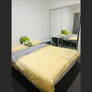 Nhà mới sạch sẽ dư phòng cho nữ share vùng St Albans